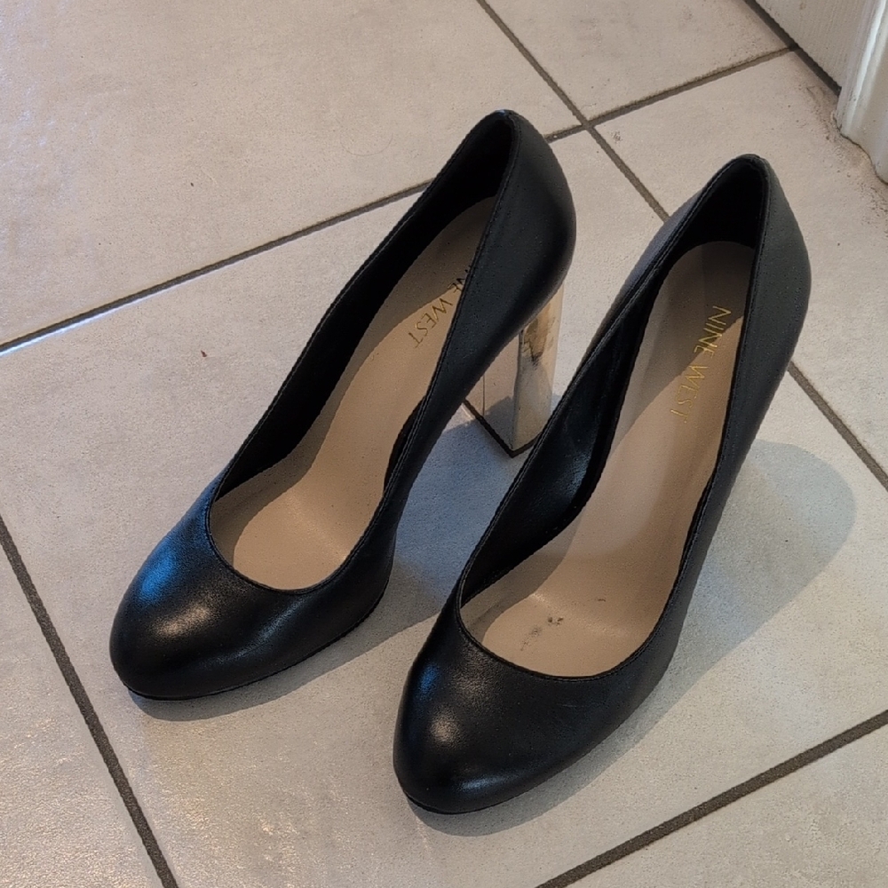 Nine West Black Heels with Metallic Accent
